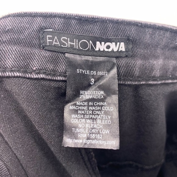 Fashion Nova Black High-Rise  Straight Jeans Womens Size 3 - Picture 7 of 8